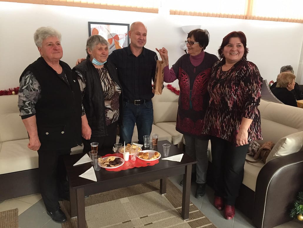 De babba's van Roman, samen met de burgemeester en directrice